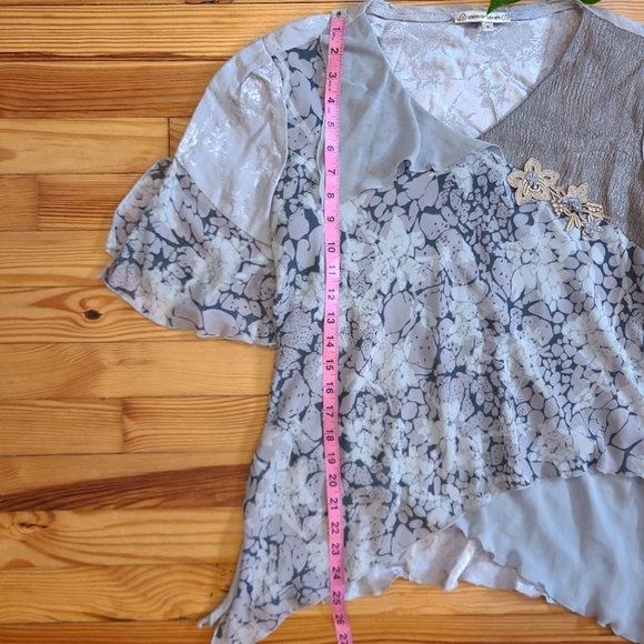 Spencer Alexis Vintage Short Sleeve Blouse Floral Blue Silver Grey Gold - size 6 - Picture 9 of 9